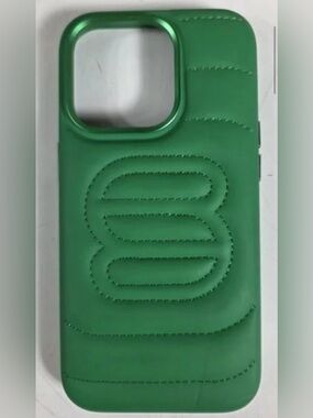 Aritzia Super Puff Phone case in Green New with out Tags